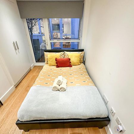 Chic 3 Bedroom Flat With Private Terrace In Holloway Near Finsbury Park Londra Esterno foto
