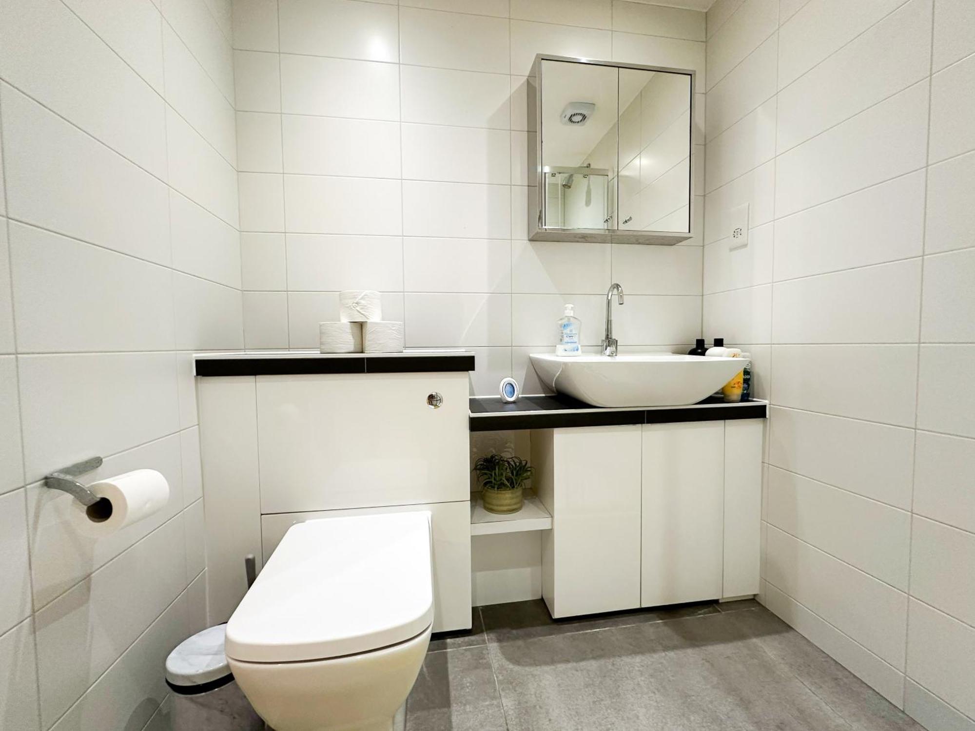 Chic 3 Bedroom Flat With Private Terrace In Holloway Near Finsbury Park Londra Esterno foto