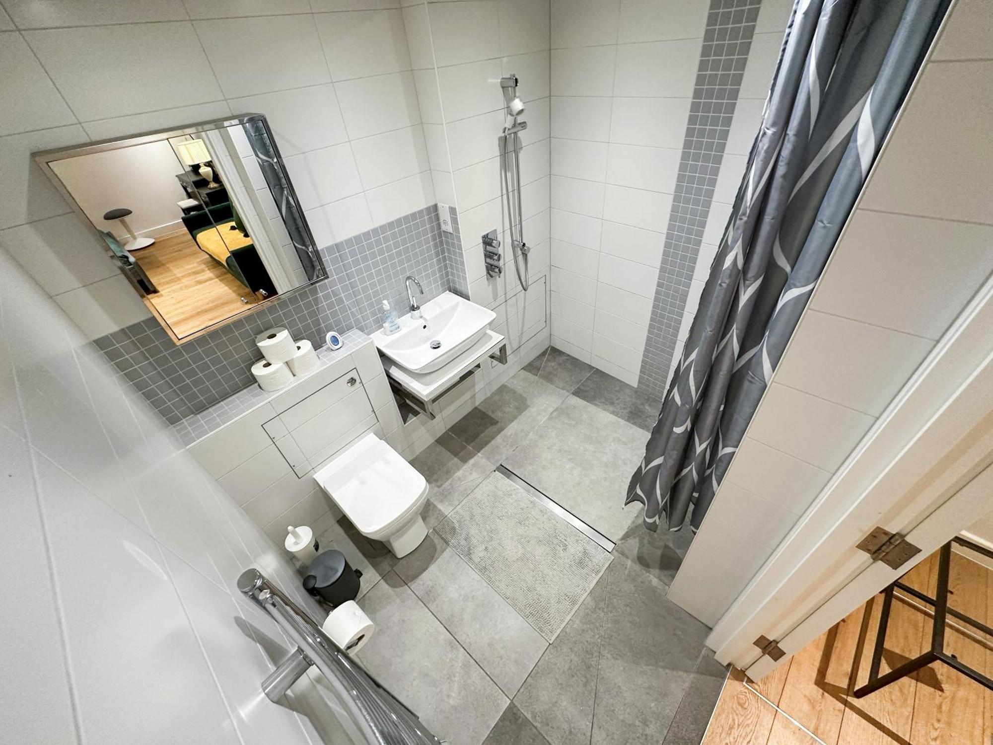 Chic 3 Bedroom Flat With Private Terrace In Holloway Near Finsbury Park Londra Esterno foto