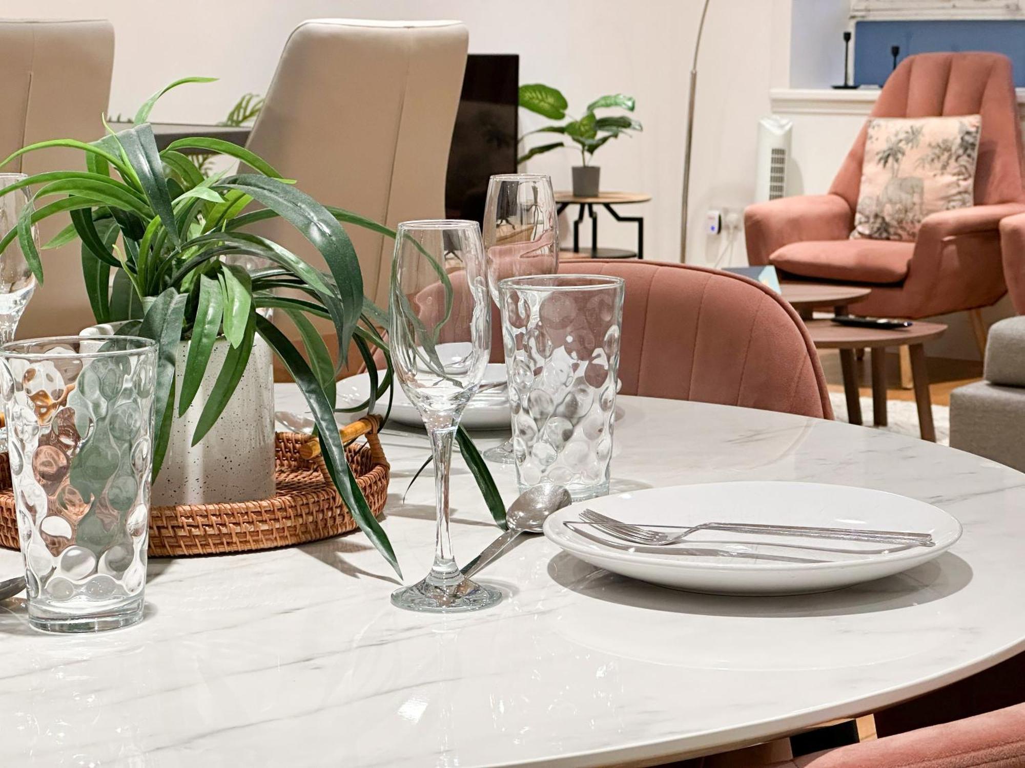 Chic 3 Bedroom Flat With Private Terrace In Holloway Near Finsbury Park Londra Esterno foto