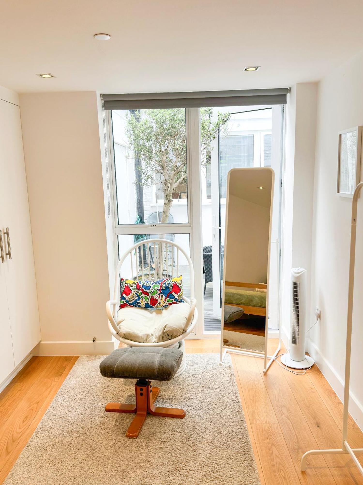 Chic 3 Bedroom Flat With Private Terrace In Holloway Near Finsbury Park Londra Esterno foto