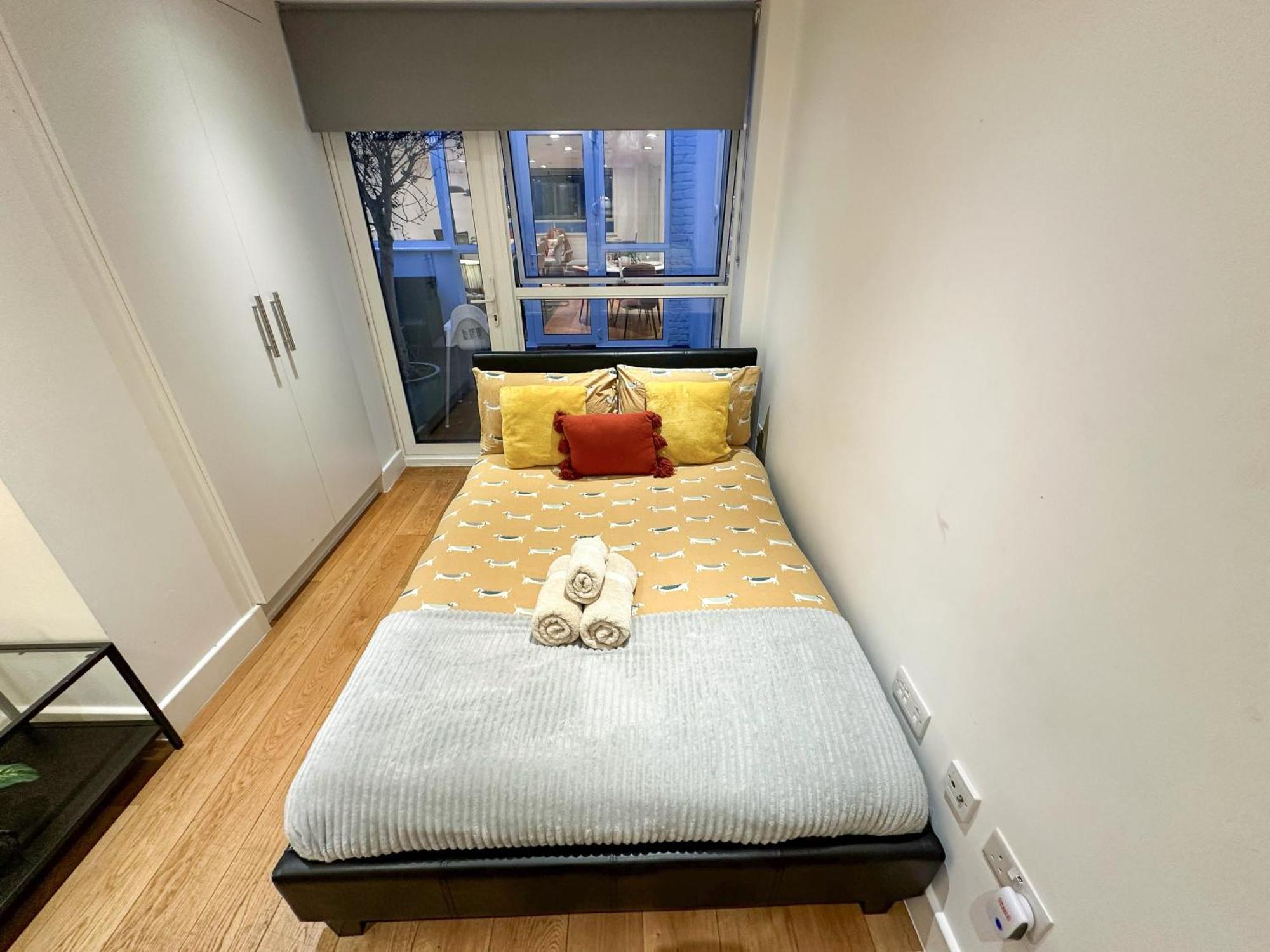 Chic 3 Bedroom Flat With Private Terrace In Holloway Near Finsbury Park Londra Esterno foto